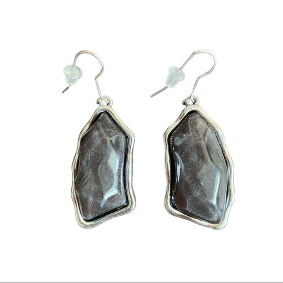 Silver Tone and Black/Gray Large Pendant Necklace with Dangle Drop Earring’s - Picture 3 of 6